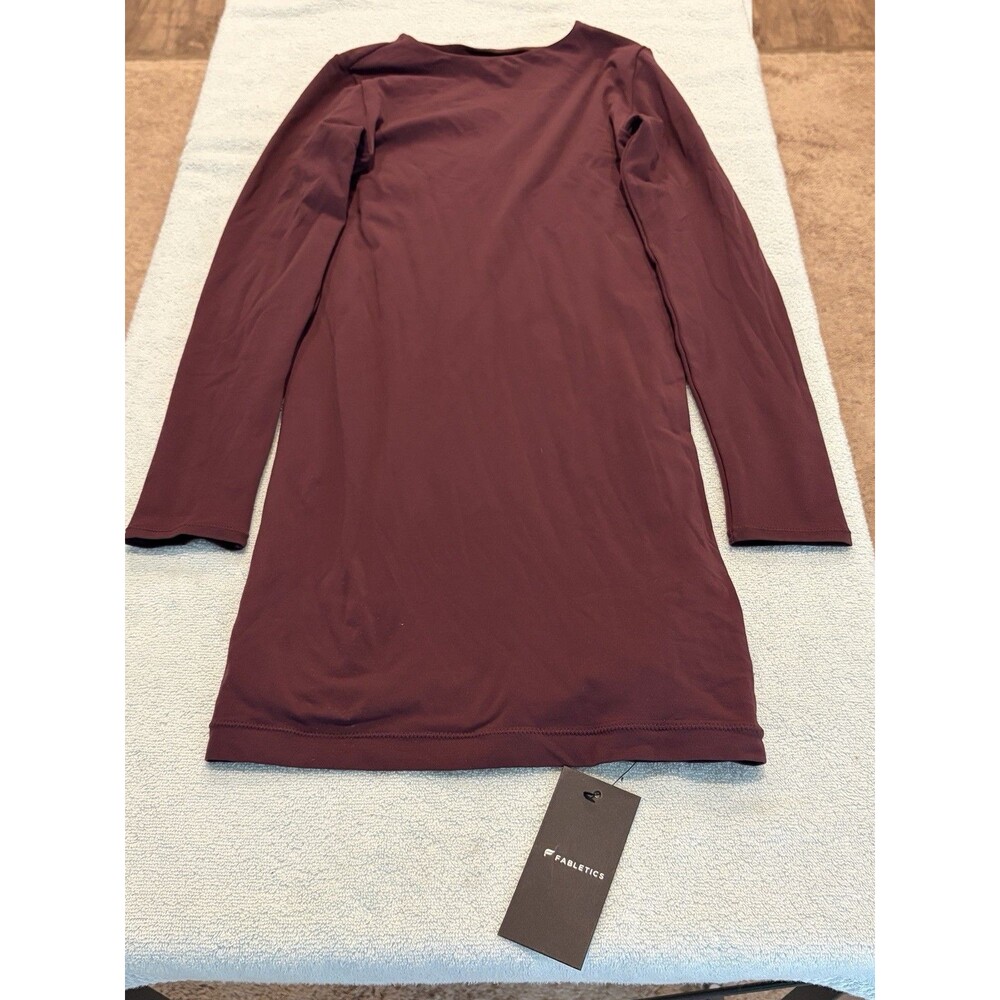Fabletics Womens Seamless Long Sleeve Essential Tee Small Oxblood Burgundy NWT